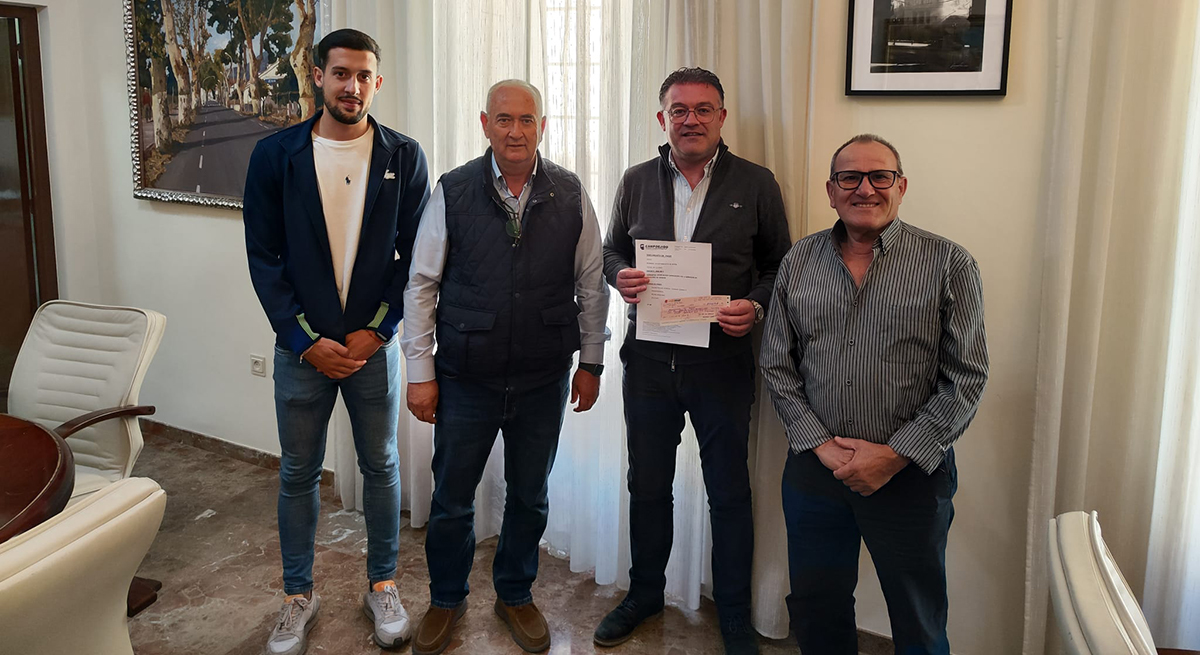 Campoejido dona dos mil euros al Ayuntamiento de Berja para promover la igualdad